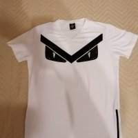 Оригинална тениска на Fendi размер M, снимка 2 - Тениски - 38296801