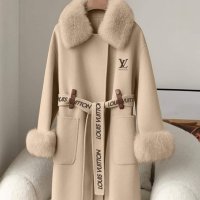 Дамско палто , снимка 1 - Палта, манта - 42825418