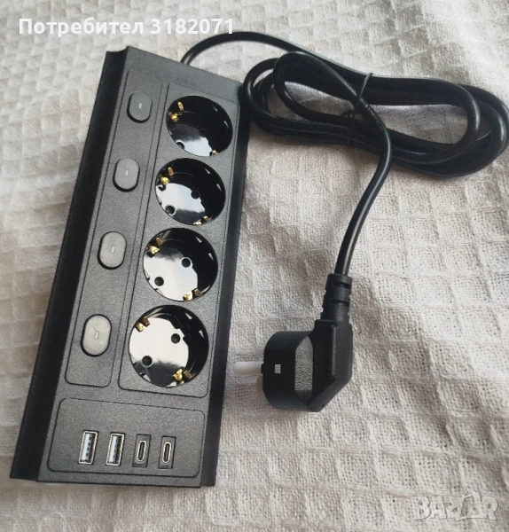 Ъглов разклонител с 4 гнезда,2 USB-A,2 USB-C, снимка 1
