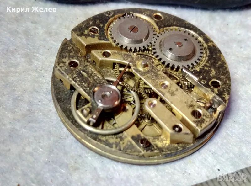 МЕХАНИЗЪМ от СТАР РЯДЪК ШВЕЙЦАРСКИ ДЖОБЕН ЧАСОВНИК с ПОРЦЕЛАНОВ РИМСКИ ЦИФЕРБЛАТ 49642, снимка 1