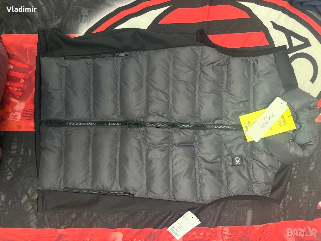 Оригинален елек на Calvin Klein, снимка 1