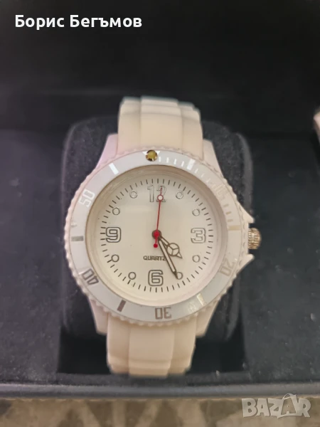 Дамски часовник , снимка 1