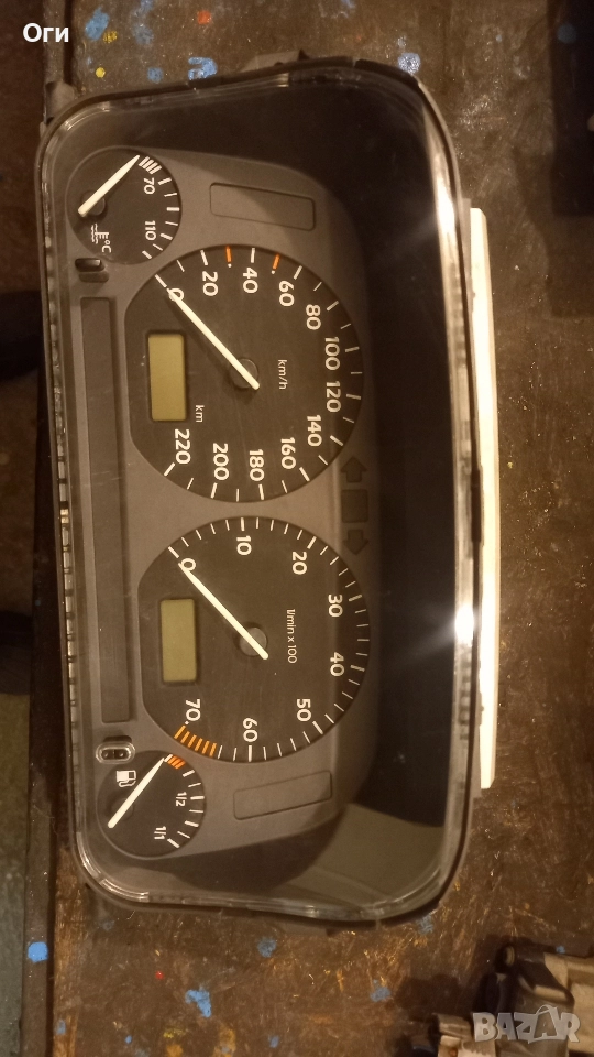 Километражно табло за Голф 3 бензин 1H0 919 860 BX, снимка 1