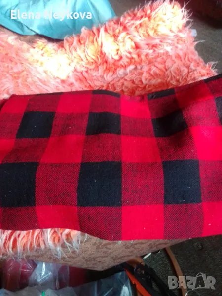 Домашно тъкани вълнени платове , снимка 1