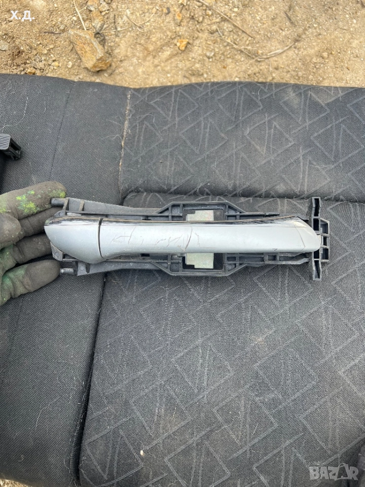 Външна дръжка Мерцедес Ц-класа w203 предна дясна , снимка 1