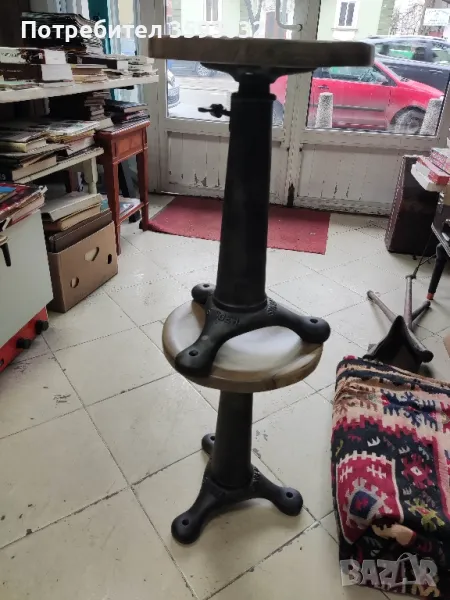 автентична табуретка Singer , снимка 1