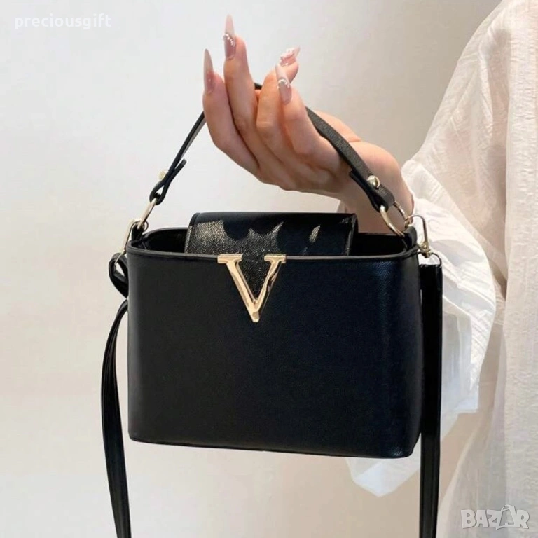 Дамска черна кожена чанта, снимка 1