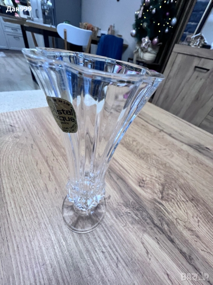 Красива малка , кристална ваза, снимка 1