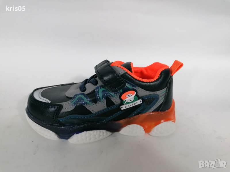 Детски маратонки светещи, снимка 1