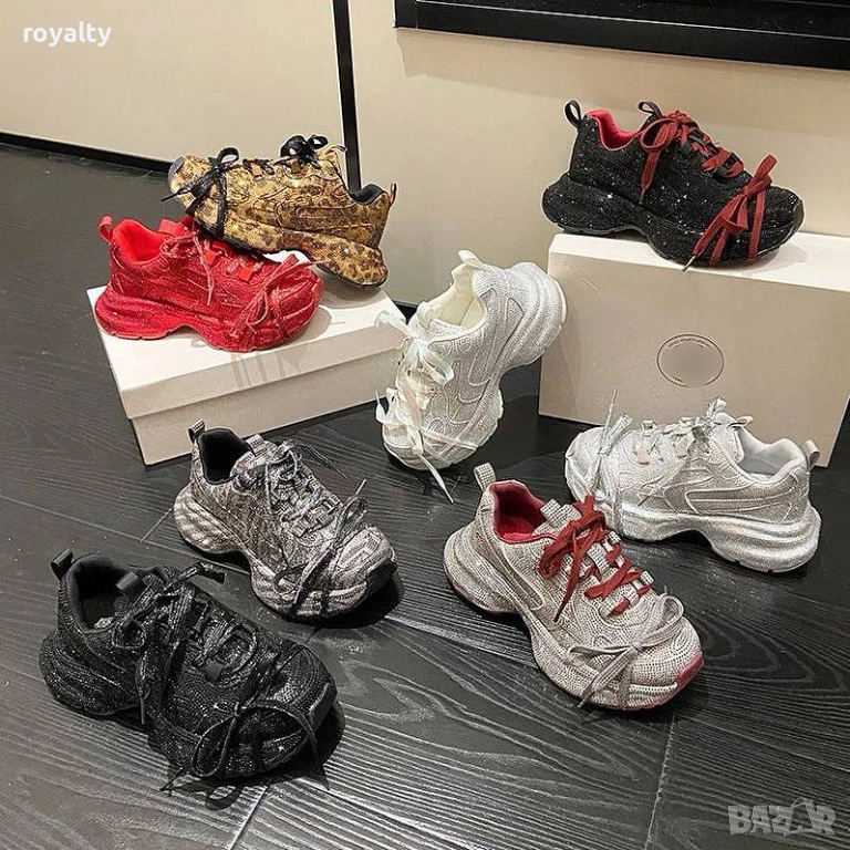 Balenciaga НА ЕДРО Дамски Маратонки С Камъни 8 Бр. , снимка 1