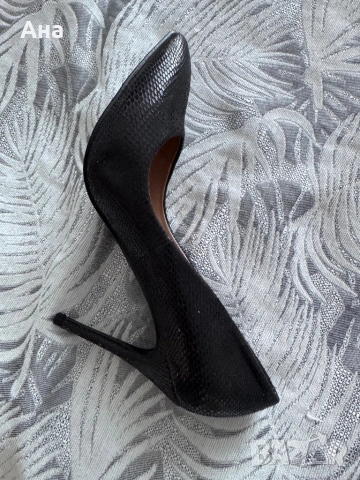 Черни обувки, снимка 4 - Дамски обувки на ток - 53907146