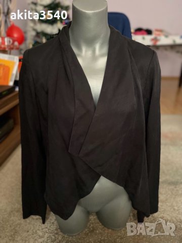 Черна асимтрична жилетка Orsay, снимка 2 - Жилетки - 35321532