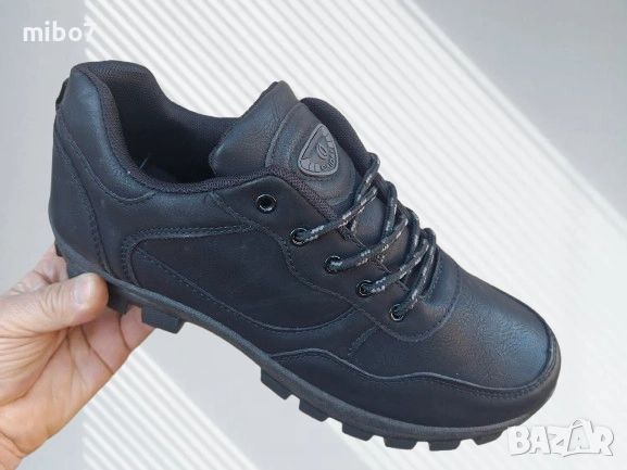 Мъжки маратонки с гумено директно излято ходило в черно- CAIDAI, снимка 2 - Спортни обувки - 52745362