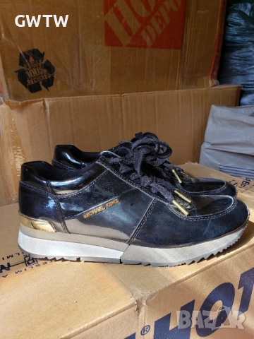 Michael Kors черни сникърси