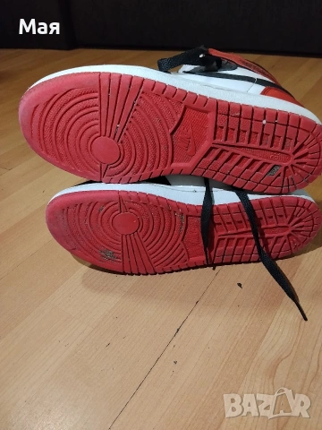 Jordan 1 кецове 38 номер, снимка 8 - Детски маратонки - 53963949