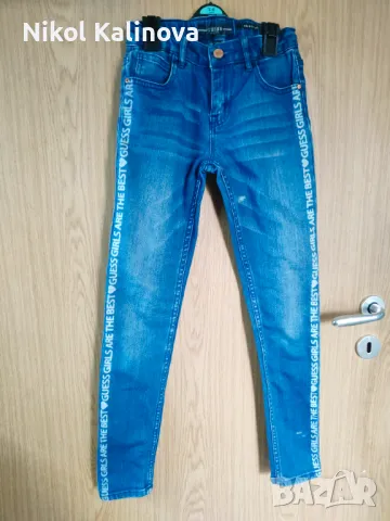 Дънки Guess, снимка 3 - Детски панталони и дънки - 49514010