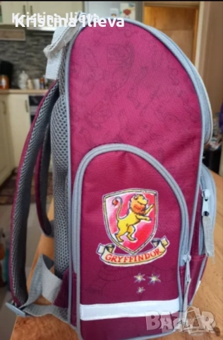 Ергономична ученическа раница с подарък несесер, снимка 4 - Раници - 51672520