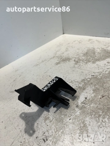 Конзола за окабеляване за Volkswagen Scirocco 2.0 Tfsi (2008) 06J971845