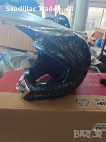 Нови каски за Ендуро/Крос и стандартни каски, снимка 12 - Аксесоари и консумативи - 53604413