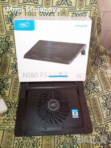 охладителна подложка за лаптоп 17 инча, снимка 2 - Други - 38557163