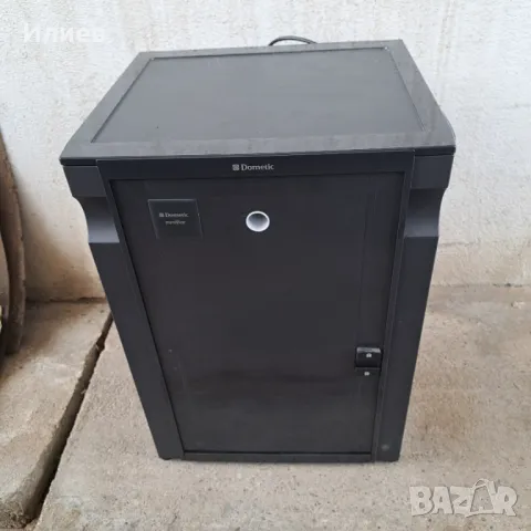 Dometic minibar 220v 