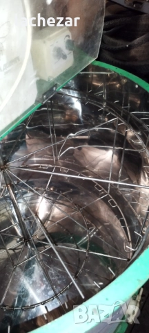 Центрофуга за мед 24 рамки , снимка 3 - За пчели - 52893676