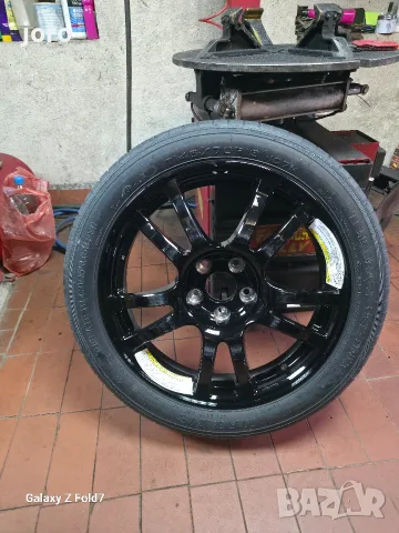 Патерица Nissan 370Z