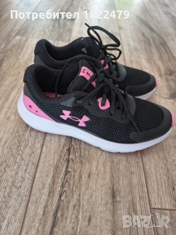 Дамски маратонки Under Armour 37