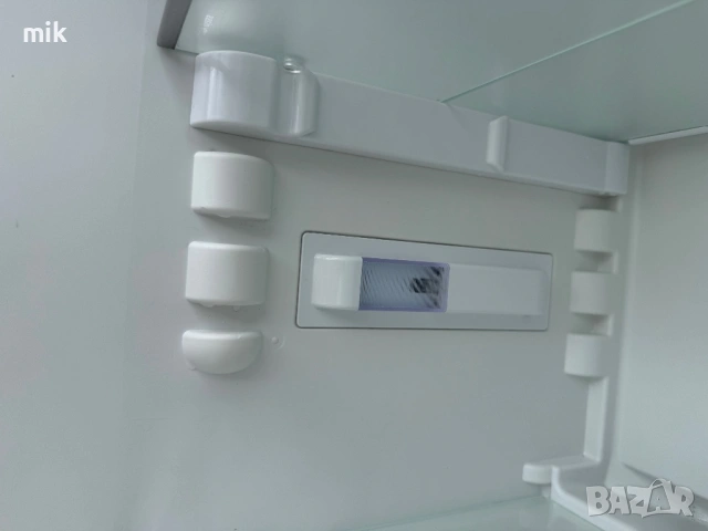 Малък хладилник за вграждане Либхер Като НОВ, снимка 5 - Хладилници - 54042368