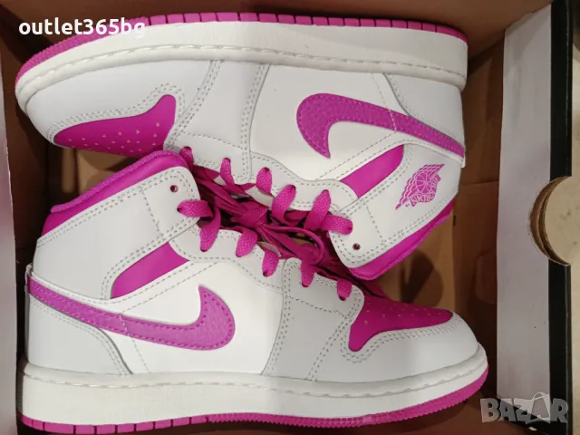Nike - Air Jordan 1 Mid номер 35.5 дамски бели Оригинал Код 7011, снимка 2 - Маратонки - 49993792