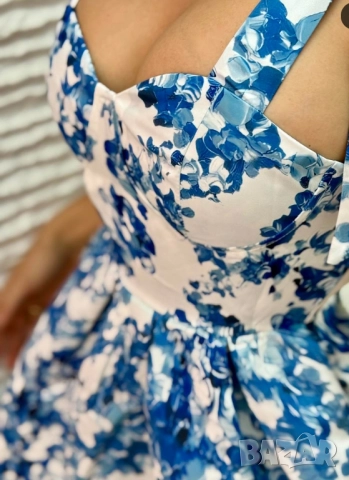 рокля с флорални мотиви , снимка 3 - Рокли - 52022745