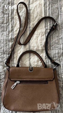 Дамска кожена чанта, снимка 3 - Чанти - 51953927