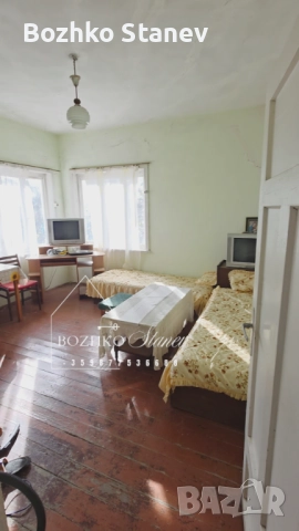 Продава се къща в Долни чифлик , снимка 13 - Къщи - 52480407