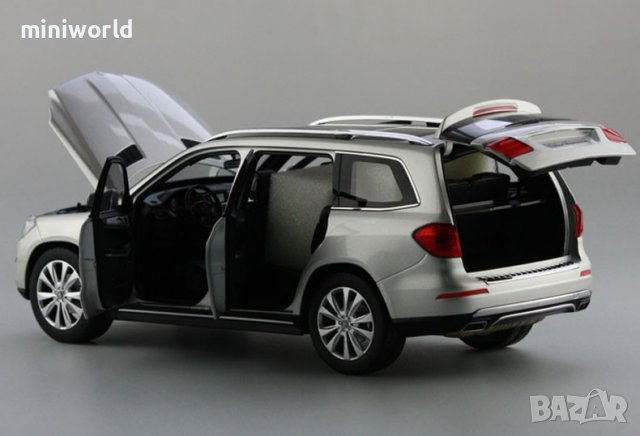 Mercedes-Benz GL-Class X166 2012 silver - мащаб 1:18 на Norev моделът е нов в кутия, снимка 9 - Колекции - 38002550