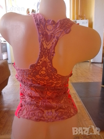 Потник в неоново розов цвят с дантела на гърба, снимка 4 - Потници - 44518329
