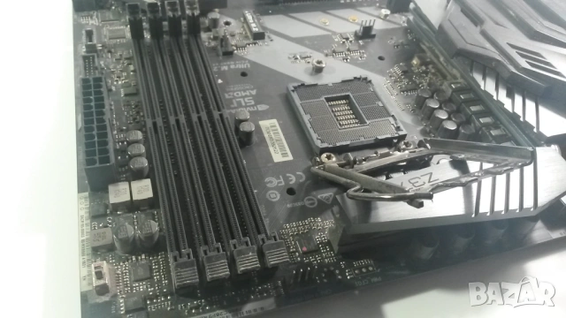 Дънна платка ASRock Fatal1ty Z370 Professional Gaming i7 с изкривени пинчета, снимка 2 - Дънни платки - 54255808