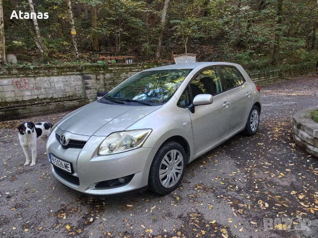 Toyota Auris 1.6 с газова уредба, снимка 6 - Автомобили и джипове - 56543459
