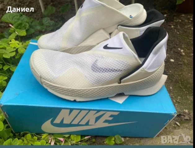 Nike бели маратонки, снимка 11 - Маратонки - 51013841