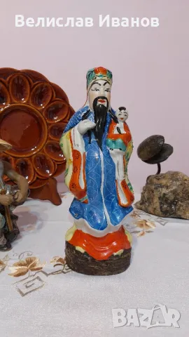 Порцеланова винтидж китайска фигура. Перфектно състояние.