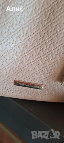 Оригинална чанта Tommy Hilfiger, снимка 3 - Чанти - 53164146