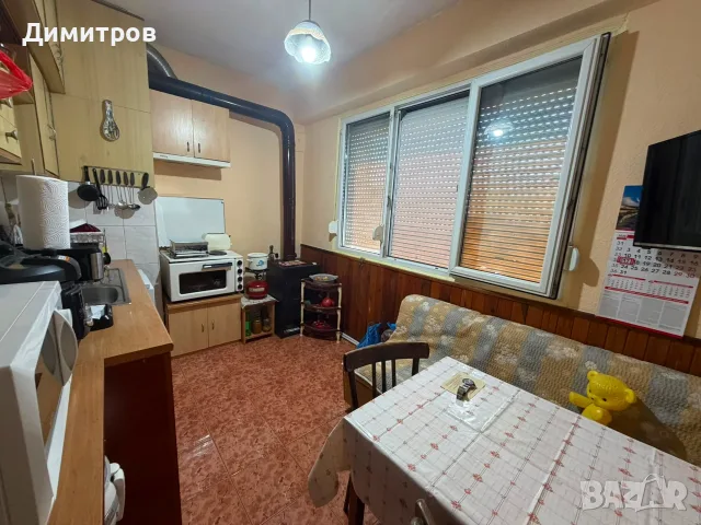 Продавам 2-стаен саниран, уютен, тих и слънчев апартамент., снимка 10 - Апартаменти - 55775717