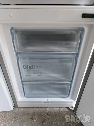 Хладилник Bosch A+++, снимка 4 - Хладилници - 53904877