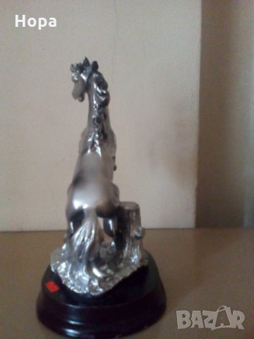 Полистонова пластика, Кон’’, снимка 5 - Статуетки - 33838957