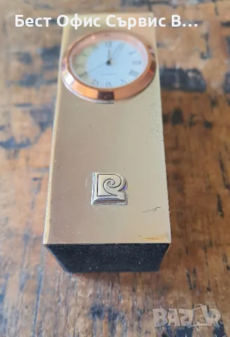 часовник за маса бюро Пиер Карден Pierre Cardin сребърен с пръстен за циферблат от розово злато, снимка 4 - Други ценни предмети - 48792166
