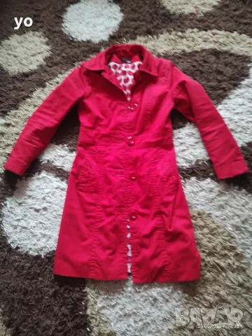 Червено манто/ тренчкот 