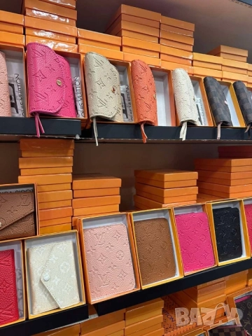 портмонета в кутия louis vuitton gucci guess , снимка 8 - Портфейли, портмонета - 51699811