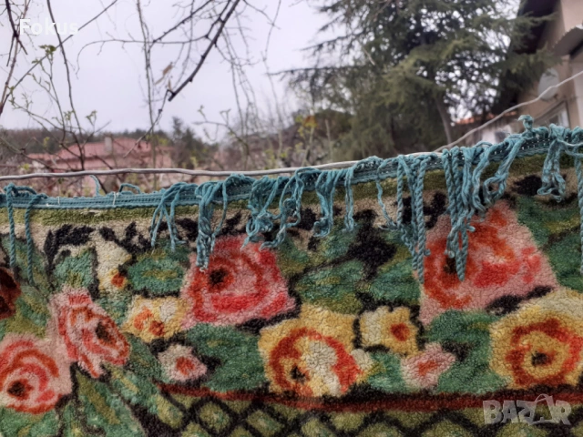 Стара плюшена плюшена покривка за маса с ресни, снимка 4 - Антикварни и старинни предмети - 53280425