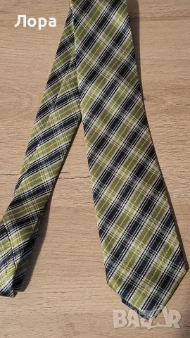 Мъжка вратовръзка HUGO BOSS , снимка 3 - Други - 56544842