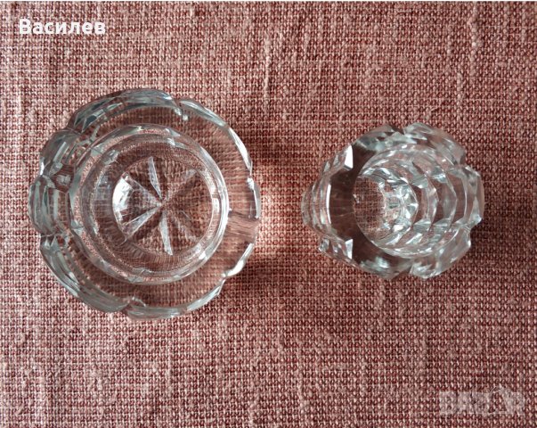 Продавам масивен ретро кристален пепелник комплект с цигаретник., снимка 3 - Антикварни и старинни предмети - 39292546