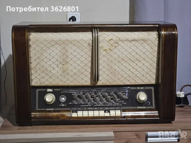 Продавам Лапово Радио ( IMPERIAL J622W 1952г ), снимка 1 - Радиокасетофони, транзистори - 48594828